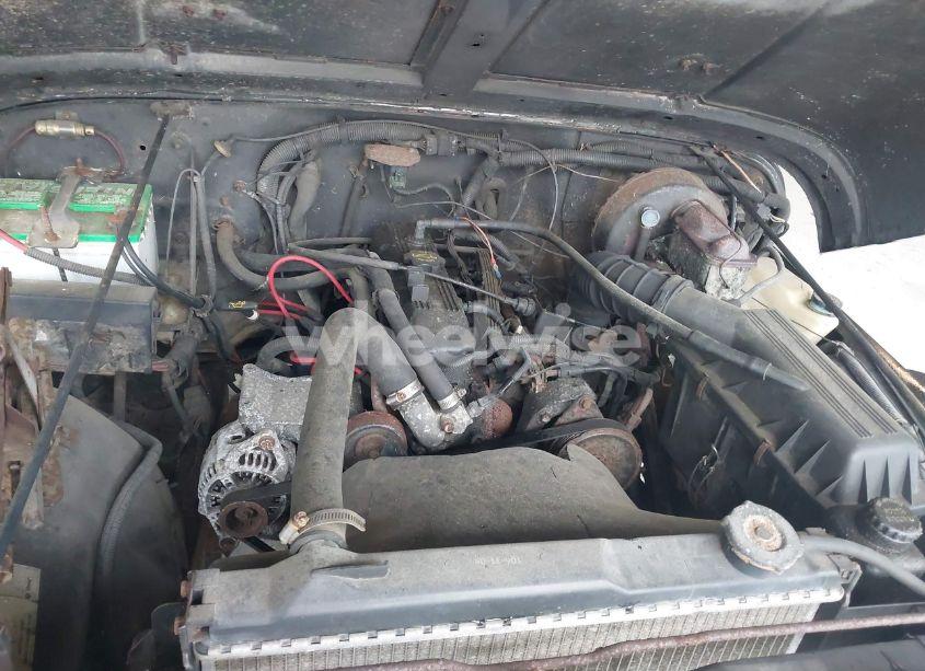 Photo 10 of 1993 Jeep Wrangler / YJ S (VIN 1J4FY19PXPP258501)