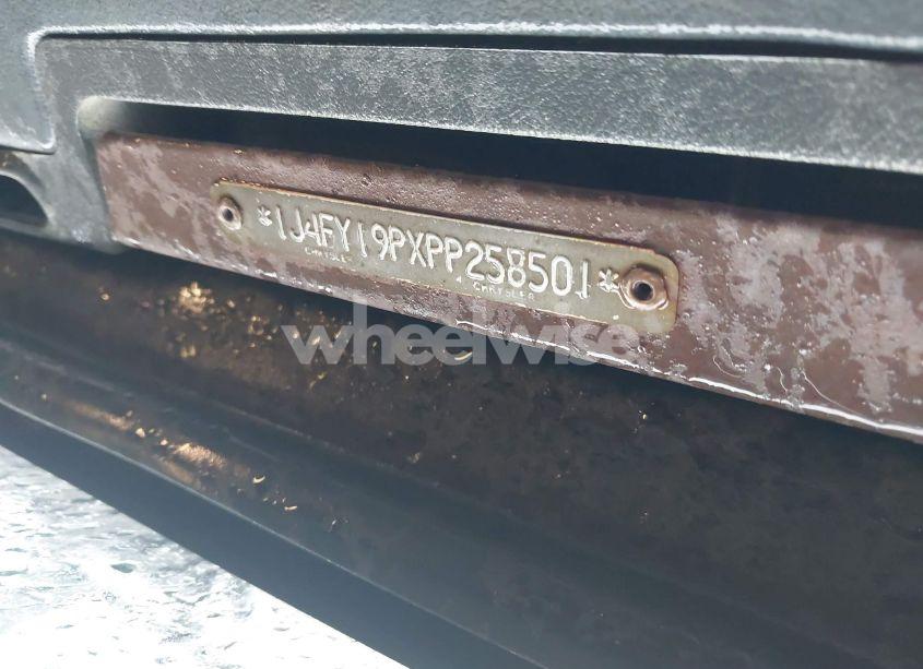 Photo 9 of 1993 Jeep Wrangler / YJ S (VIN 1J4FY19PXPP258501)