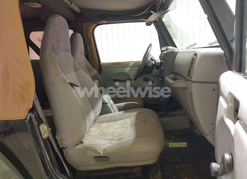 Photo 5 of 1998 Jeep Wrangler SPORT (VIN 1J4FY19S4WP715824)