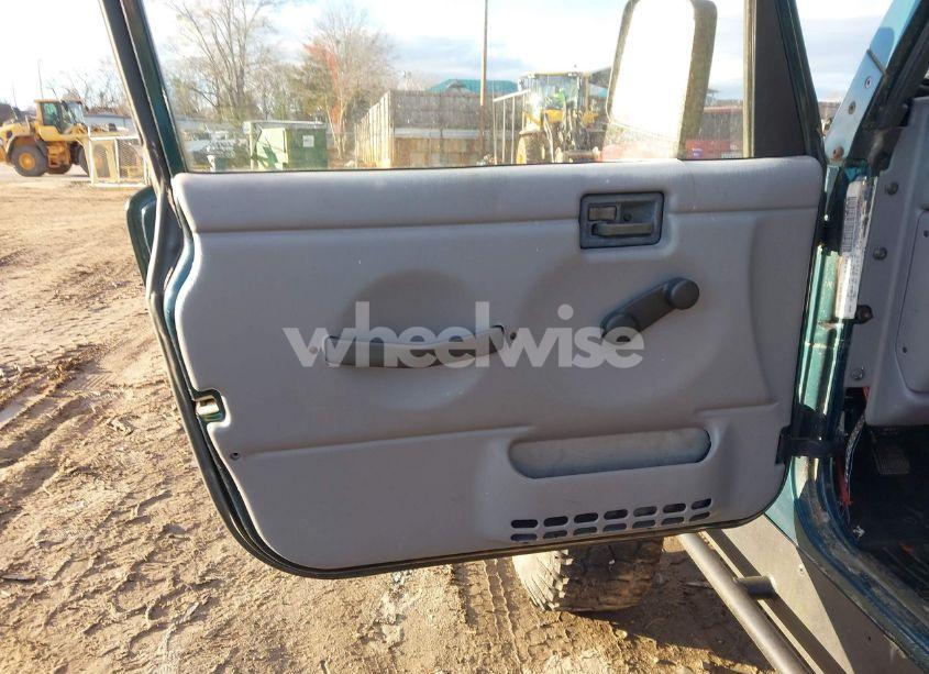Photo 16 of 1997 Jeep Wrangler SPORT (VIN 1J4FY19S5VP538361)