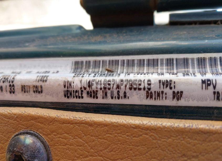 Photo 9 of 1998 Jeep Wrangler SPORT (VIN 1J4FY19S7WP785219)