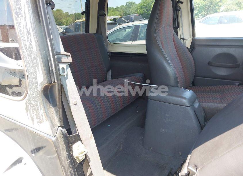 Photo 8 of 1999 Jeep Wrangler SPORT (VIN 1J4FY19S9XP423684)