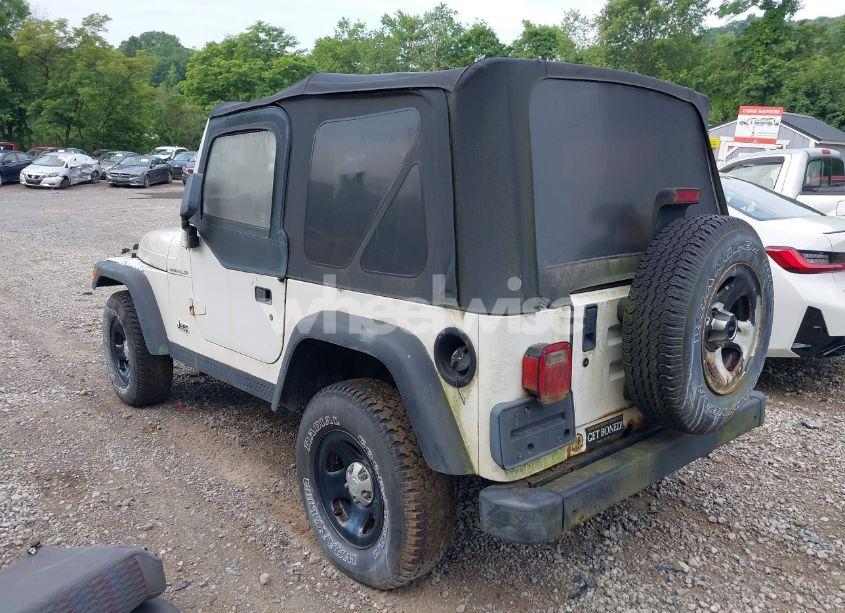 Photo 3 of 1998 Jeep Wrangler SE (VIN 1J4FY29P0WP792787)