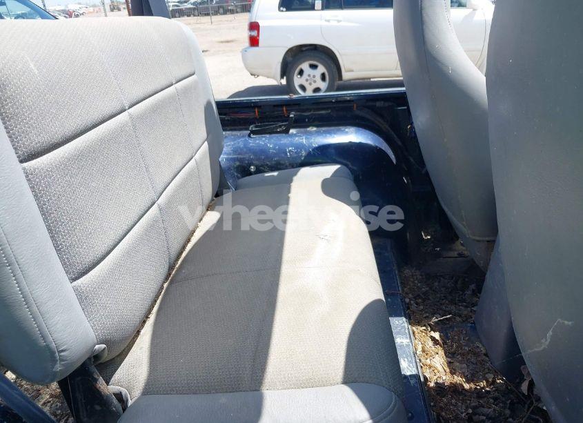 Photo 8 of 1997 Jeep Wrangler SE (VIN 1J4FY29P1VP505309)