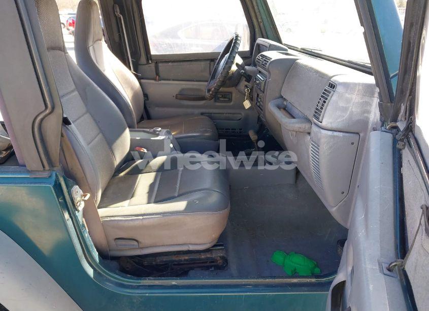 Photo 5 of 1997 Jeep Wrangler / TJ SE (VIN 1J4FY29P2VP492327)