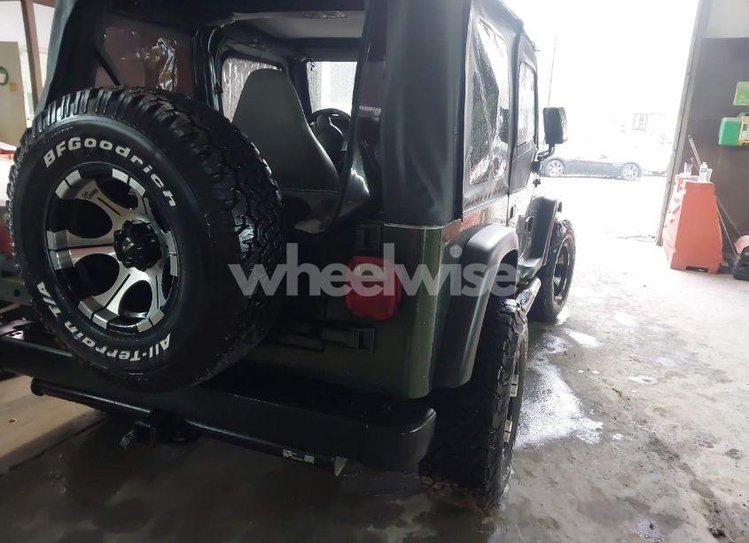 Photo 4 of 1998 Jeep Wrangler SE (VIN 1J4FY29P2WP733255)