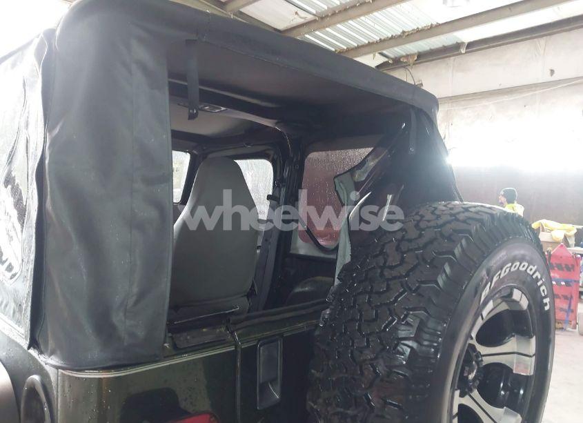 Photo 6 of 1998 Jeep Wrangler SE (VIN 1J4FY29P2WP733255)