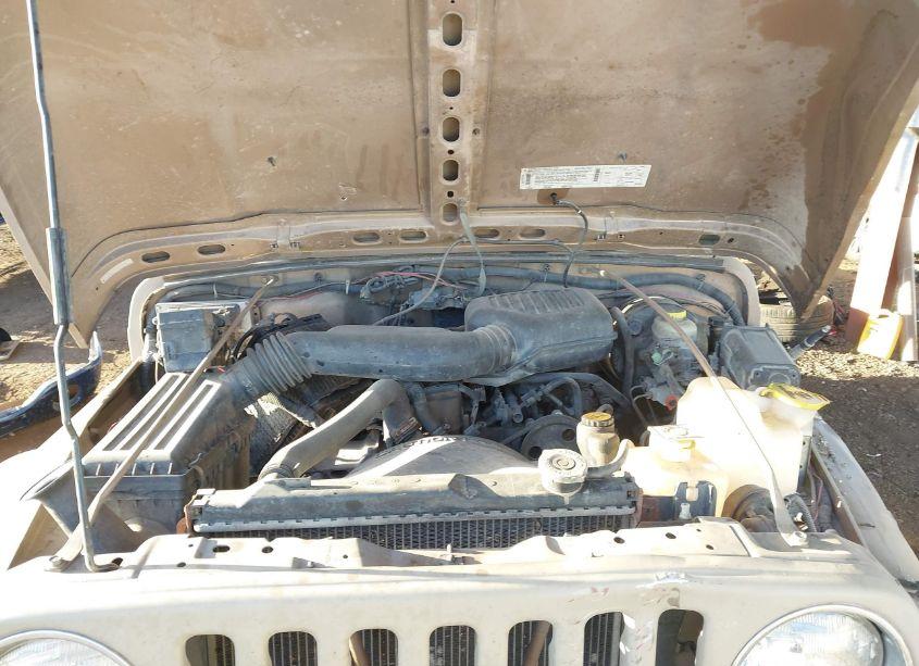 Photo 10 of 1999 Jeep Wrangler SE (VIN 1J4FY29P3XP422404)