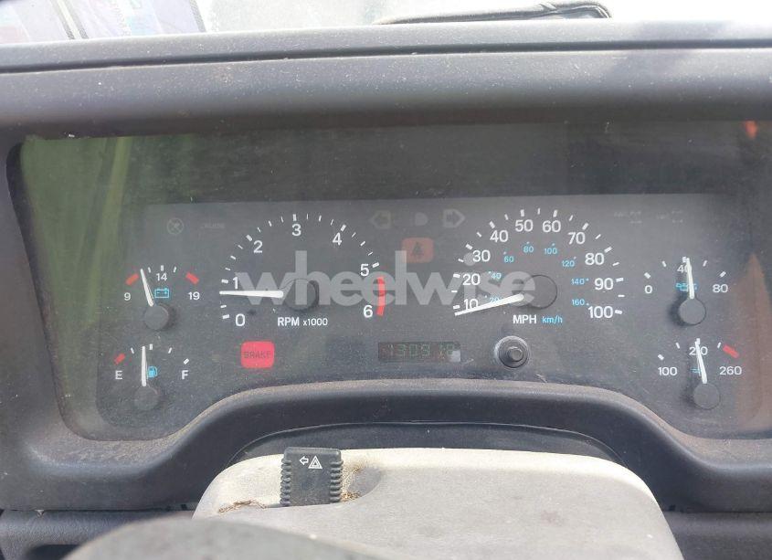 Photo 7 of 1999 Jeep Wrangler SE (VIN 1J4FY29P3XP469786)