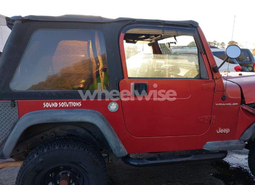 Photo 13 of 1999 Jeep Wrangler SE (VIN 1J4FY29P3XP485714)