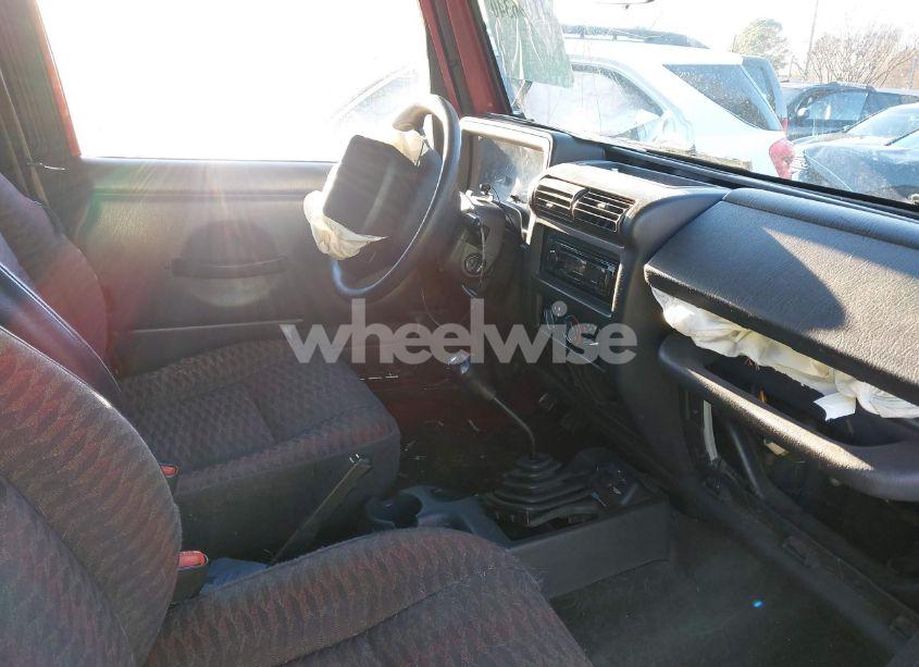 Photo 5 of 1999 Jeep Wrangler SE (VIN 1J4FY29P3XP485714)