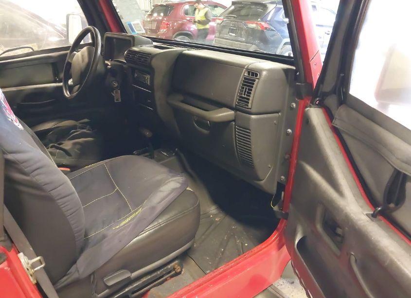 Photo 5 of 1999 Jeep Wrangler SE (VIN 1J4FY29P3XP487026)