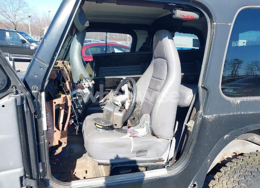 Photo 5 of 1997 Jeep Wrangler SE (VIN 1J4FY29P6VP438125)