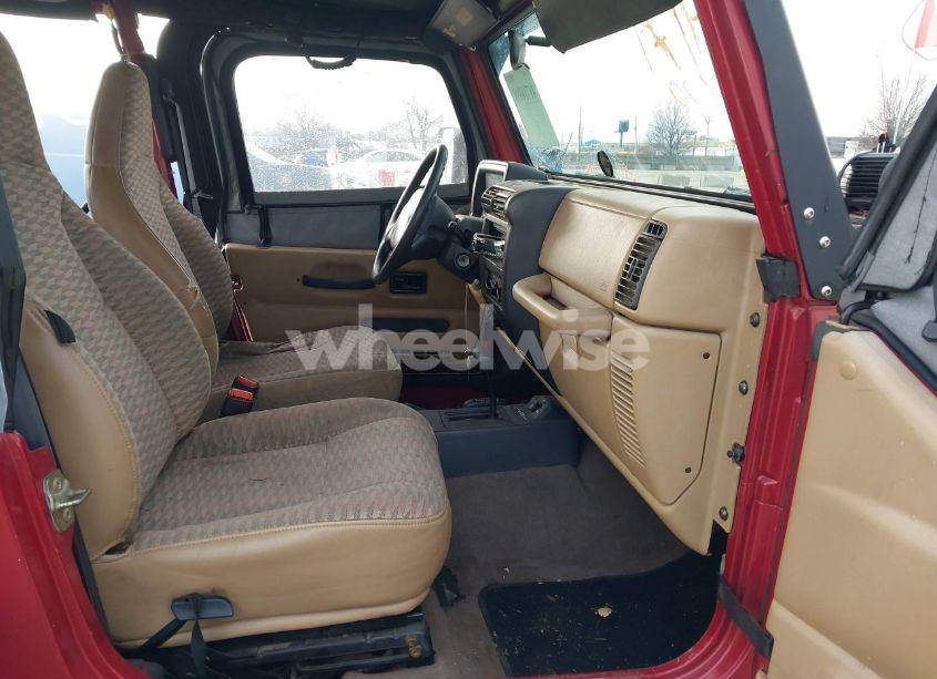 Photo 5 of 1999 Jeep Wrangler SE (VIN 1J4FY29P6XP408738)