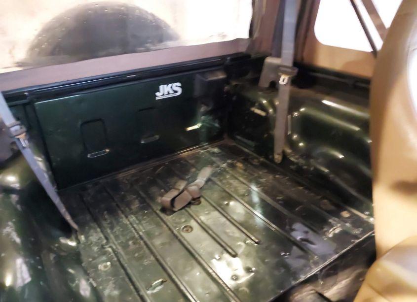 Photo 8 of 1997 Jeep Wrangler SE (VIN 1J4FY29P8VP536573)