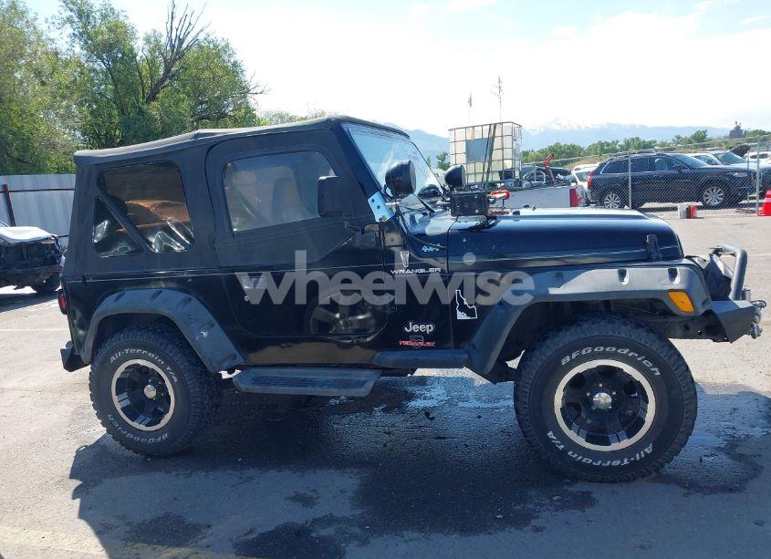 Photo 14 of 1998 Jeep Wrangler SE (VIN 1J4FY29P8WP702768)