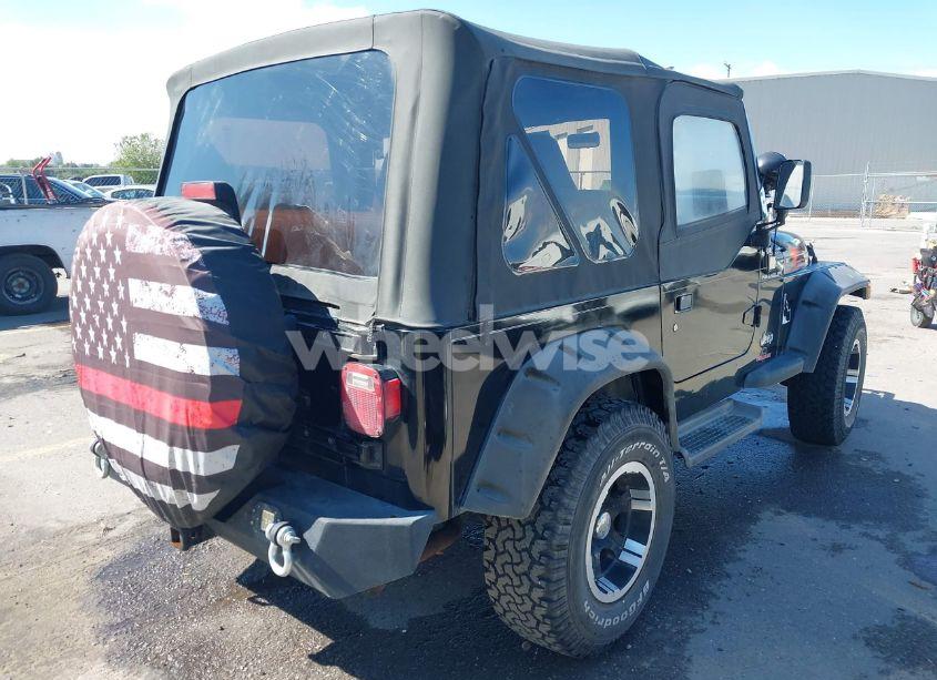 Photo 4 of 1998 Jeep Wrangler SE (VIN 1J4FY29P8WP702768)