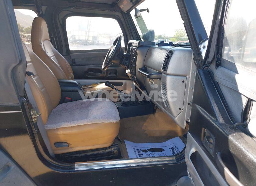 Photo 5 of 1998 Jeep Wrangler SE (VIN 1J4FY29P8WP702768)