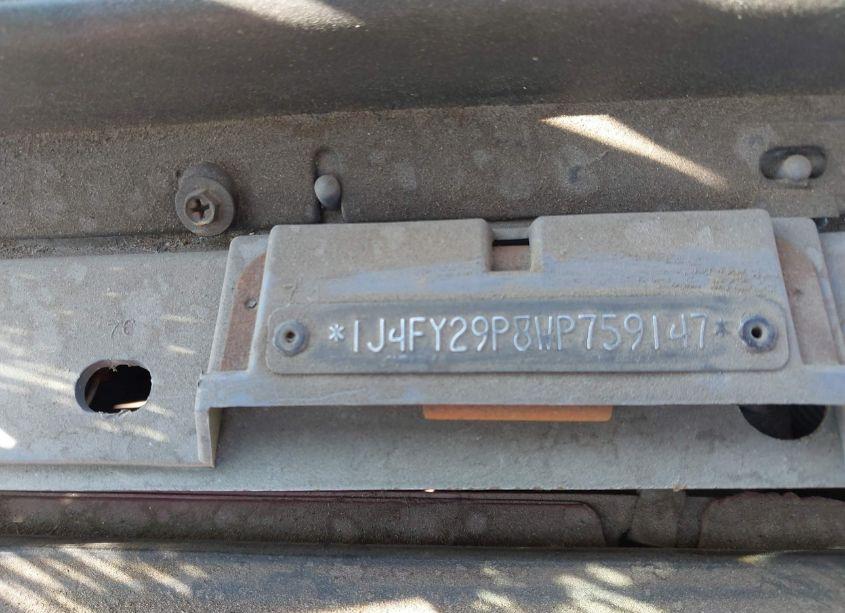 Photo 9 of 1998 Jeep Wrangler SE (VIN 1J4FY29P8WP759147)