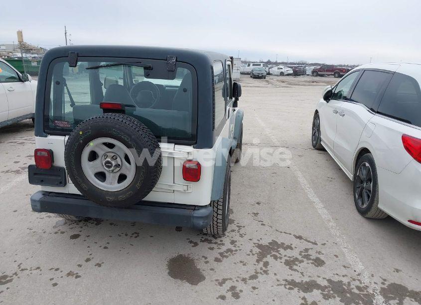 Photo 4 of 1998 Jeep Wrangler SE (VIN 1J4FY29P9WP793260)