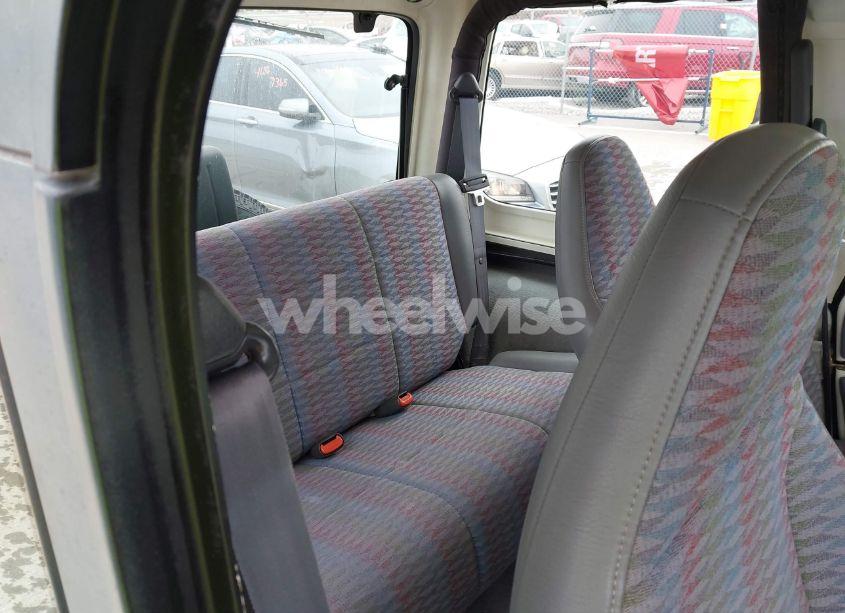 Photo 8 of 1998 Jeep Wrangler SE (VIN 1J4FY29P9WP793260)