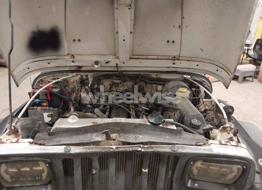 Photo 10 of 1995 Jeep Wrangler / YJ SE (VIN 1J4FY29S1SP228211)