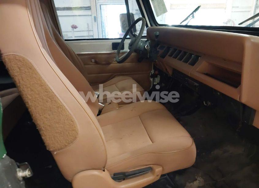 Photo 5 of 1995 Jeep Wrangler / YJ SE (VIN 1J4FY29S1SP228211)