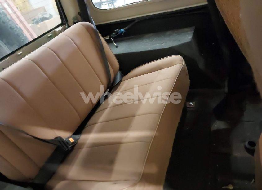 Photo 8 of 1995 Jeep Wrangler / YJ SE (VIN 1J4FY29S1SP228211)