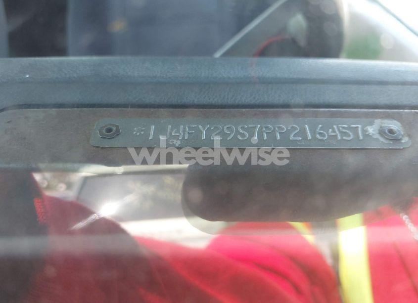 Photo 11 of 1993 Jeep Wrangler / YJ (VIN 1J4FY29S7PP216457)