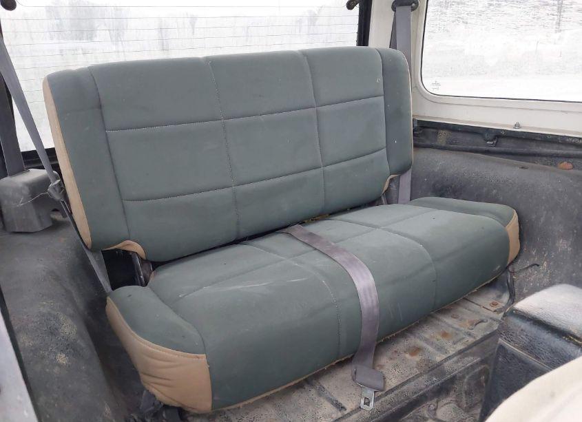 Photo 8 of 1998 Jeep Wrangler SAHARA (VIN 1J4FY49S6WP797864)