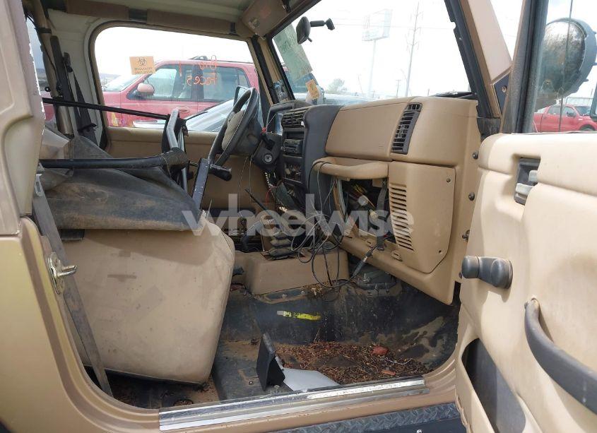 Photo 5 of 1999 Jeep Wrangler SAHARA (VIN 1J4FY49S6XP437964)