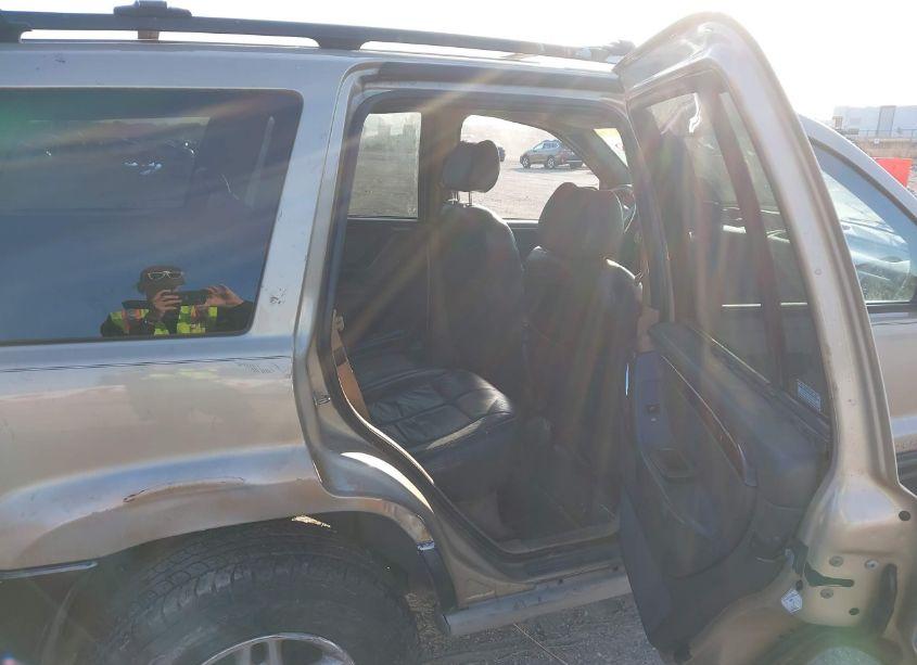 Photo 8 of 1999 Jeep Grand CHEROKEE LAREDO (VIN 1J4G258S0XC756667)