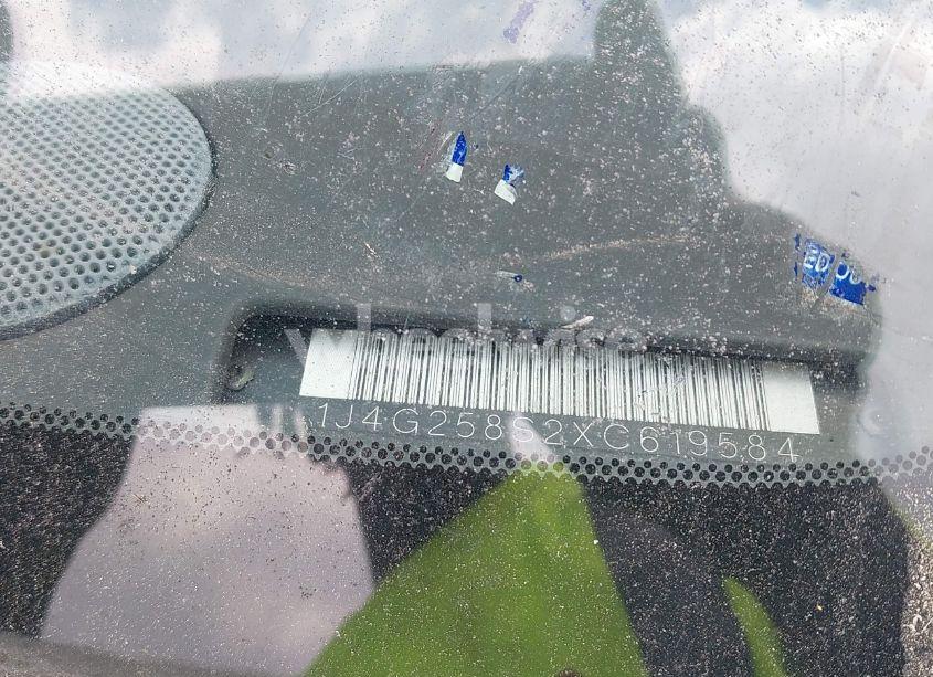 Photo 9 of 1999 Jeep Grand CHEROKEE LAREDO (VIN 1J4G258S2XC619584)