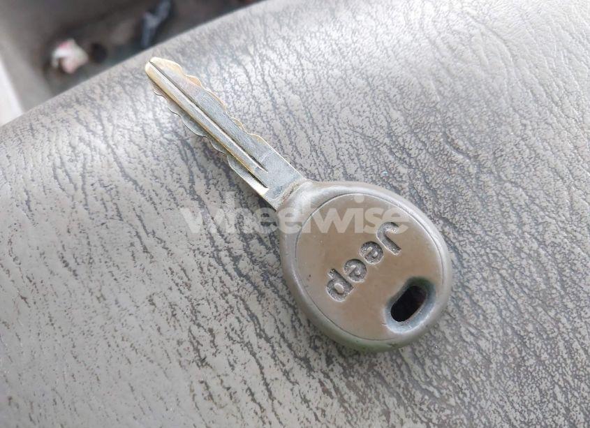 Photo 11 of 1999 Jeep Grand CHEROKEE LAREDO (VIN 1J4G258S2XC768349)