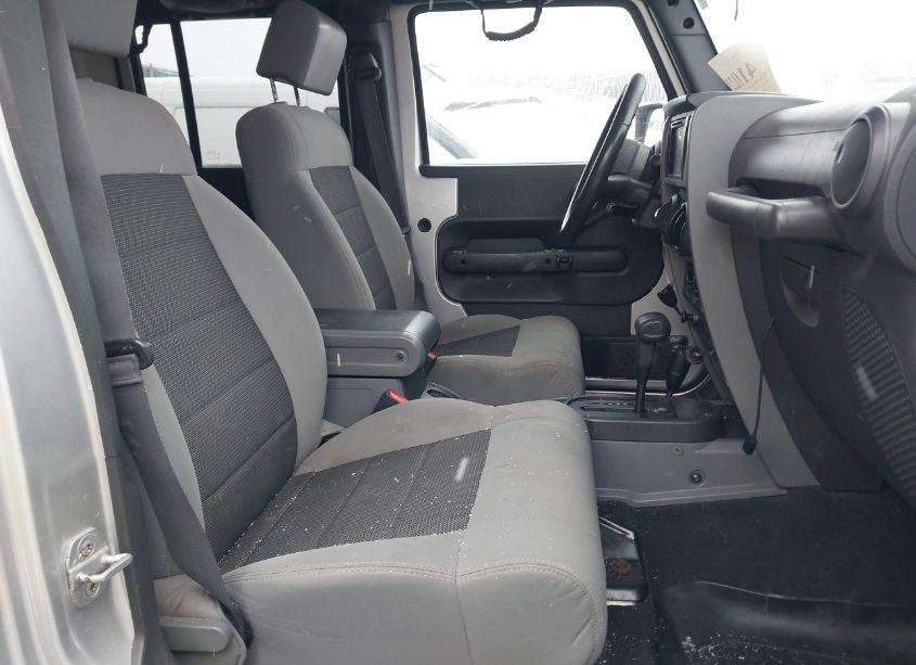 Photo 5 of 2008 Jeep Wrangler UNLIMITED X (VIN 1J4GA39128L537675)