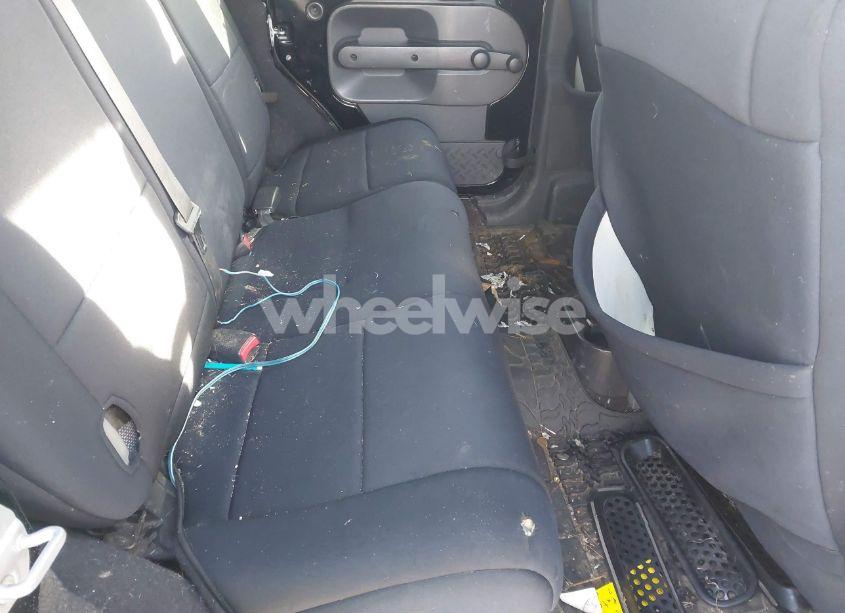 Photo 8 of 2008 Jeep Wrangler UNLIMITED X (VIN 1J4GA39128L558364)