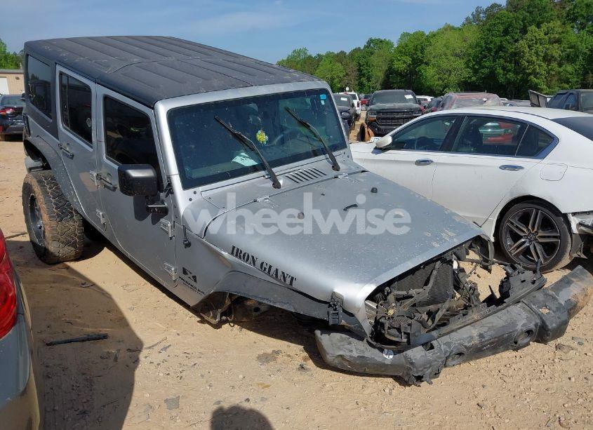 2007 Jeep Wrangler UNLIMITED X (VIN 1J4GA39137L114943) main photo