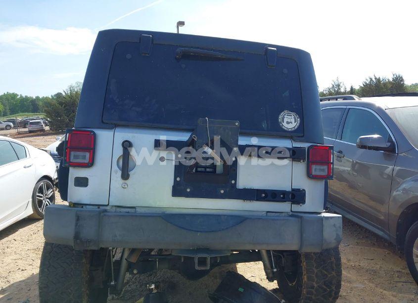 Photo 16 of 2007 Jeep Wrangler UNLIMITED X (VIN 1J4GA39137L114943)