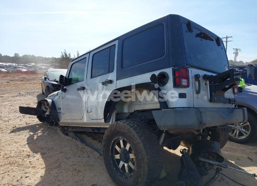 Photo 3 of 2007 Jeep Wrangler UNLIMITED X (VIN 1J4GA39137L114943)