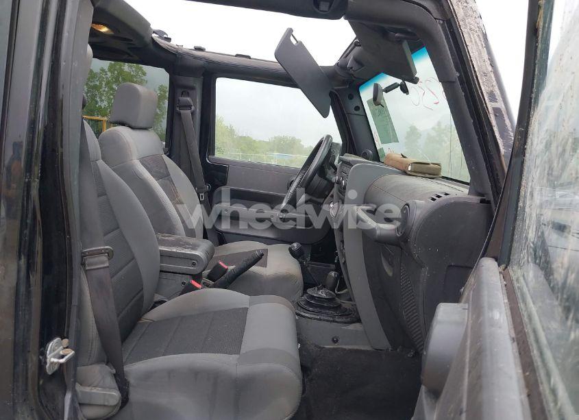 Photo 5 of 2008 Jeep Wrangler UNLIMITED X (VIN 1J4GA39138L641138)