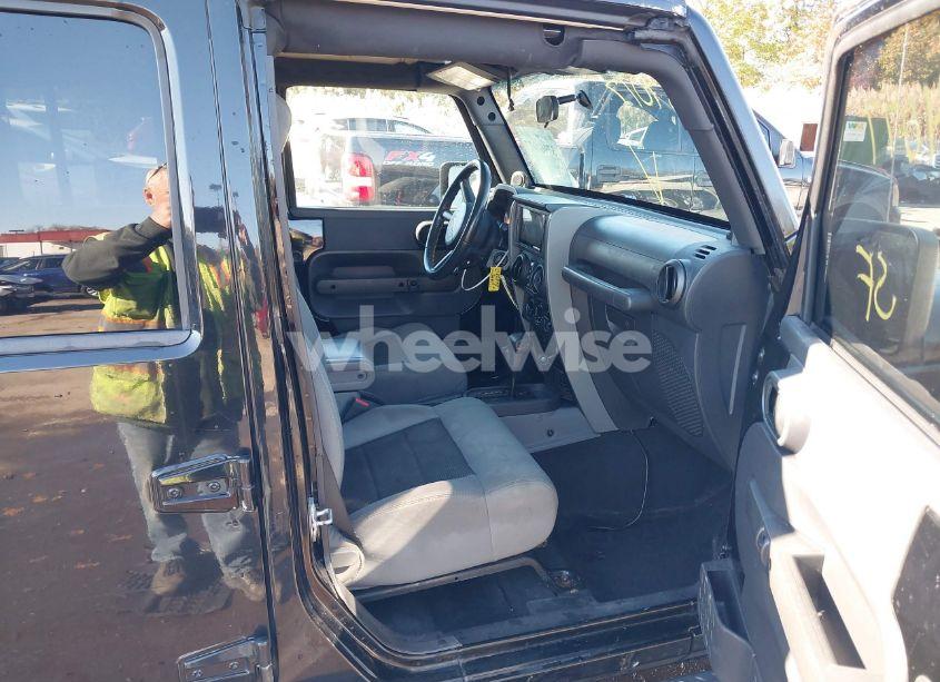 Photo 5 of 2009 Jeep Wrangler UNLIMITED X (VIN 1J4GA39139L758994)