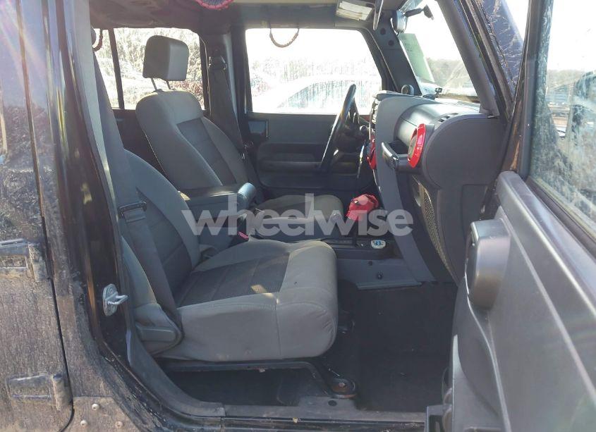Photo 5 of 2009 Jeep Wrangler UNLIMITED X (VIN 1J4GA39159L780916)
