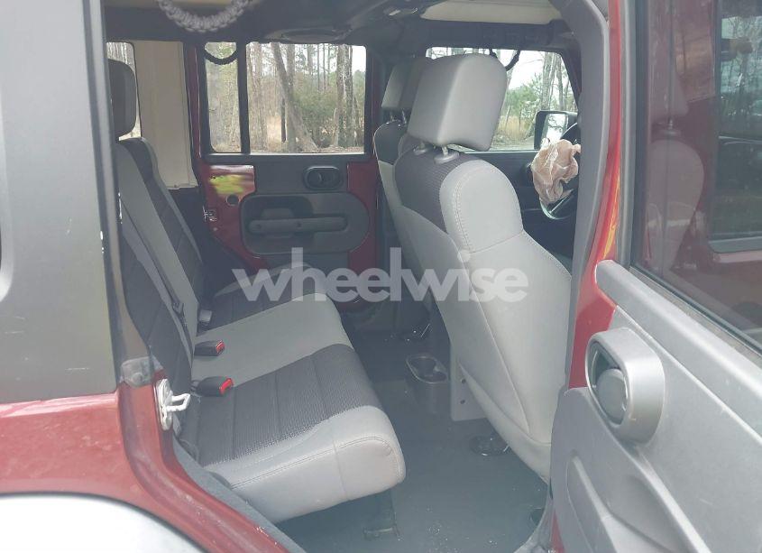 Photo 8 of 2007 Jeep Wrangler X (VIN 1J4GA39177L195364)