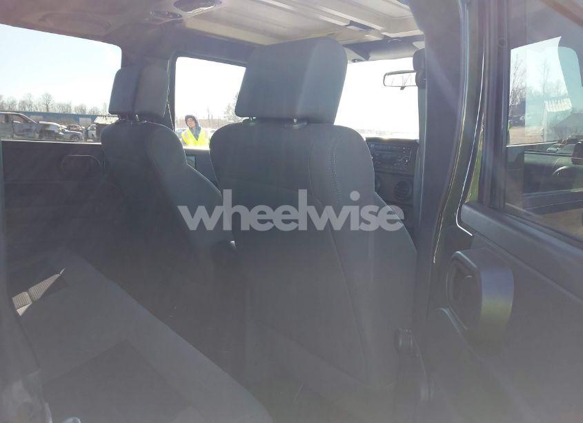 Photo 8 of 2008 Jeep Wrangler UNLIMITED X (VIN 1J4GA39188L569756)