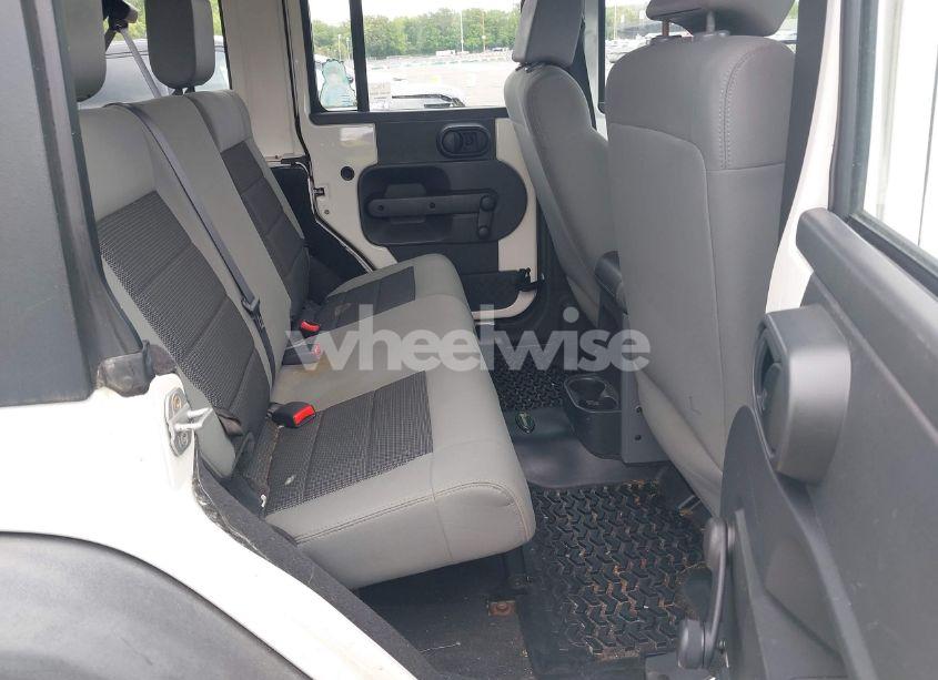 Photo 8 of 2008 Jeep Wrangler UNLIMITED X (VIN 1J4GA39188L584256)