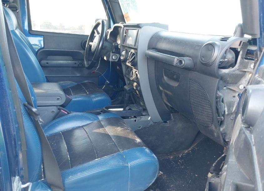 Photo 5 of 2009 Jeep Wrangler UNLIMITED X (VIN 1J4GA39189L773572)