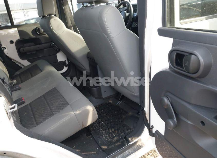 Photo 8 of 2009 Jeep Wrangler UNLIMITED X (VIN 1J4GA39199L722128)