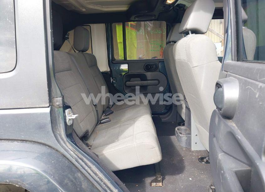 Photo 8 of 2007 Jeep Wrangler UNLIMITED SAHARA (VIN 1J4GA59107L120503)