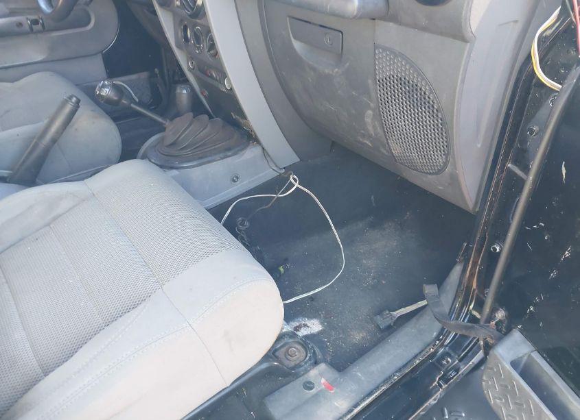 Photo 5 of 2007 Jeep Wrangler UNLIMITED SAHARA (VIN 1J4GA59117L209528)