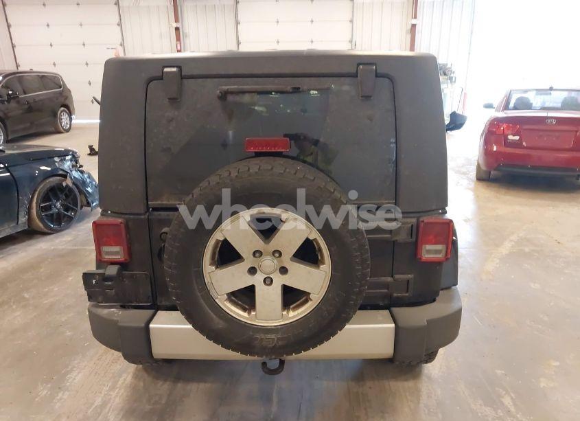 Photo 16 of 2008 Jeep Wrangler UNLIMITED SAHARA (VIN 1J4GA59118L634166)